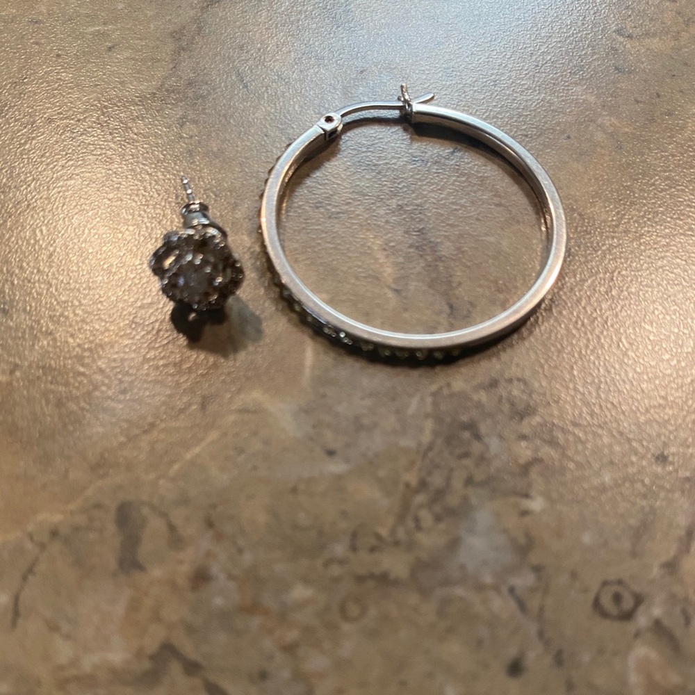 Diamond single earrings